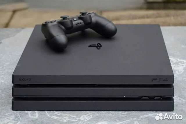 Sony playstation 4 pro 2 Tb