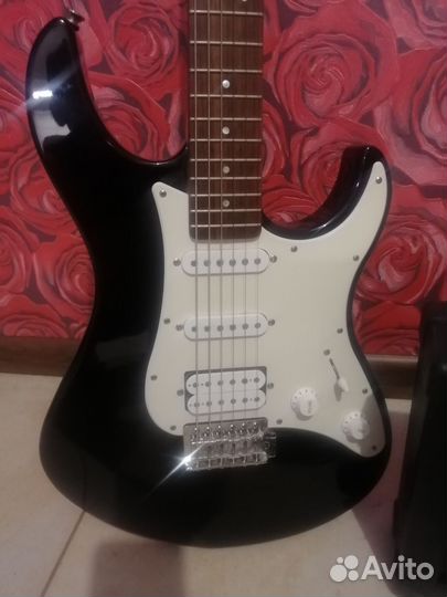 Электро гитара с комбиком yamaha pacifica 012