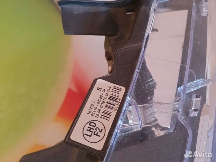 Фара toyota corolla е180