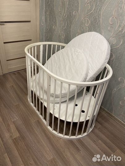 Детская кроватка с маятником 8 в 1