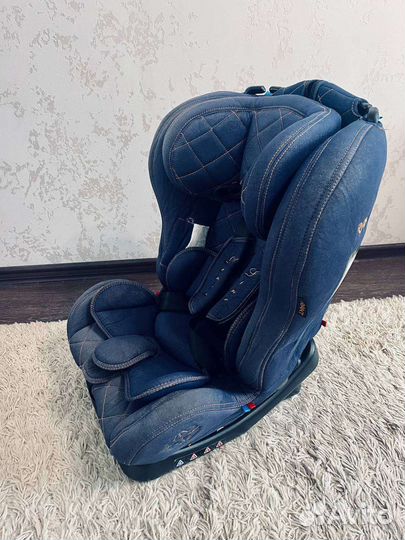 Детское автокресло от 0 до 25 кг