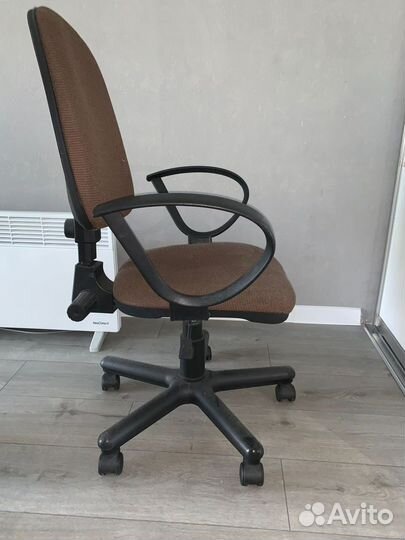 Компьютерное кресло