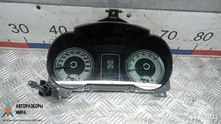 Щиток приборов (приборная панель) Mitsubishi 4