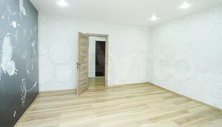 3-к. квартира, 74 м², 1/5 эт.