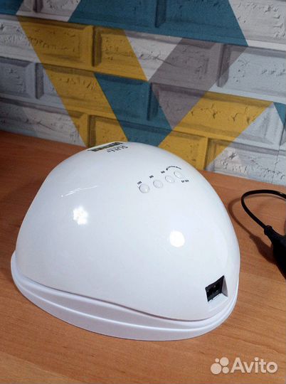 Лампа для ногтей