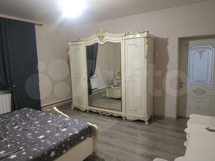 2-к. квартира, 70 м², 2/2 эт.