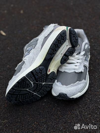 Кроссовки New Balance 2002R Protection Pack