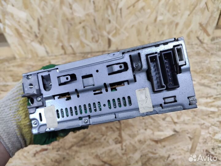 Магнитола штатная Dodge Caravan 4