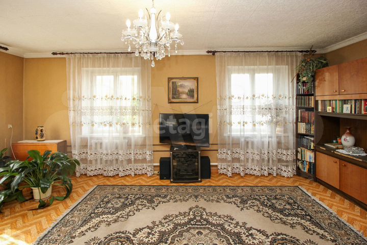 Дом 163,4 м² на участке 6,6 сот.