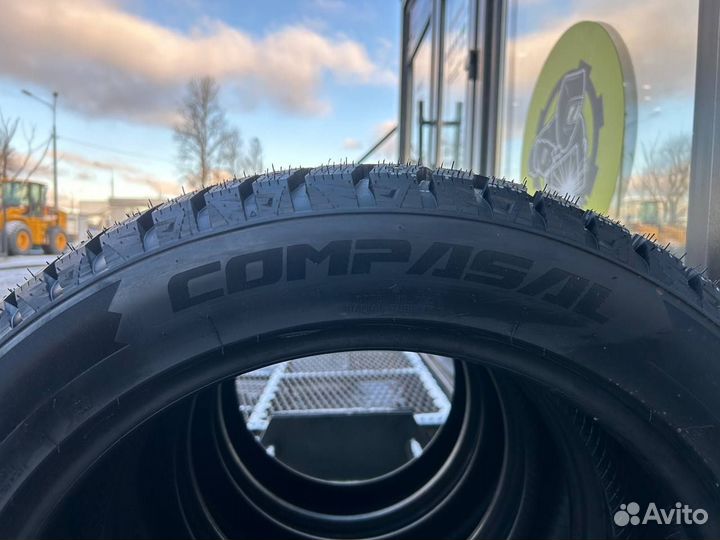 Compasal Winter Stud 245/50 R20 105T