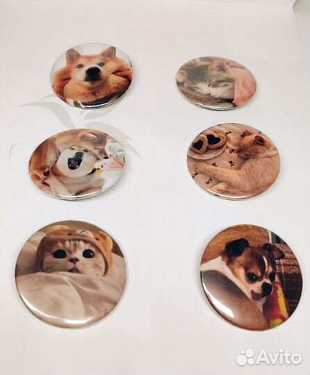 Значки с котами и собаками