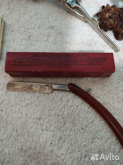 Барельеф Ленина