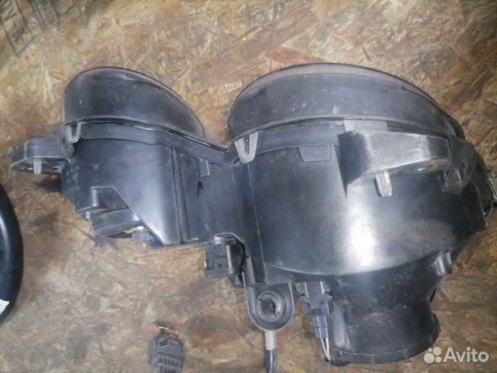 Фара передняя левая Jaguar S-Type 2002