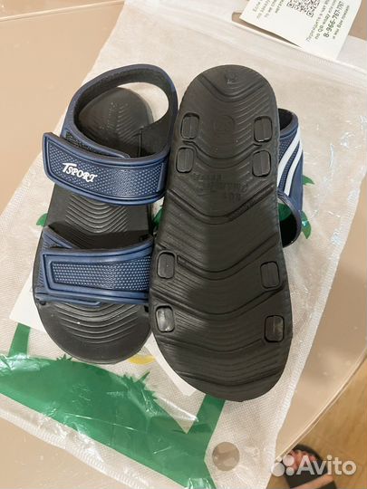 Сандалии новые на мальчика эва