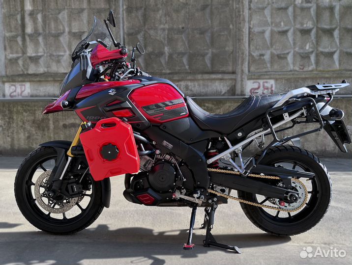 Suzuki V-Strom (DL1000)