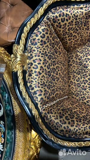 Кресло. Мебель в стиле Людовика. Антиквариат