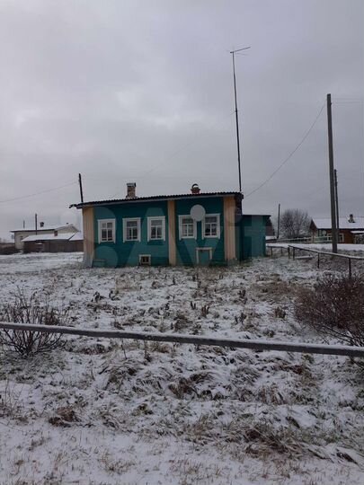 Дом 35 м² на участке 8,8 га