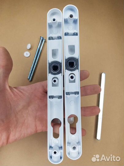 Нажимной гарнитур. Ручка на дверь пвх