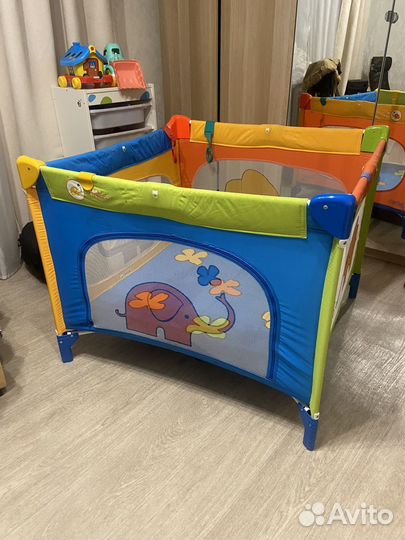 Манеж детский складной