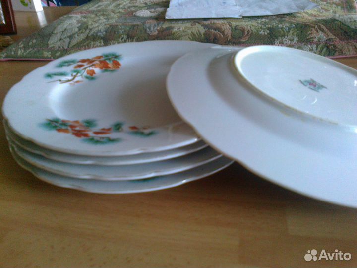 Тарелки пр-во Япония, гдр и Франция и СССР