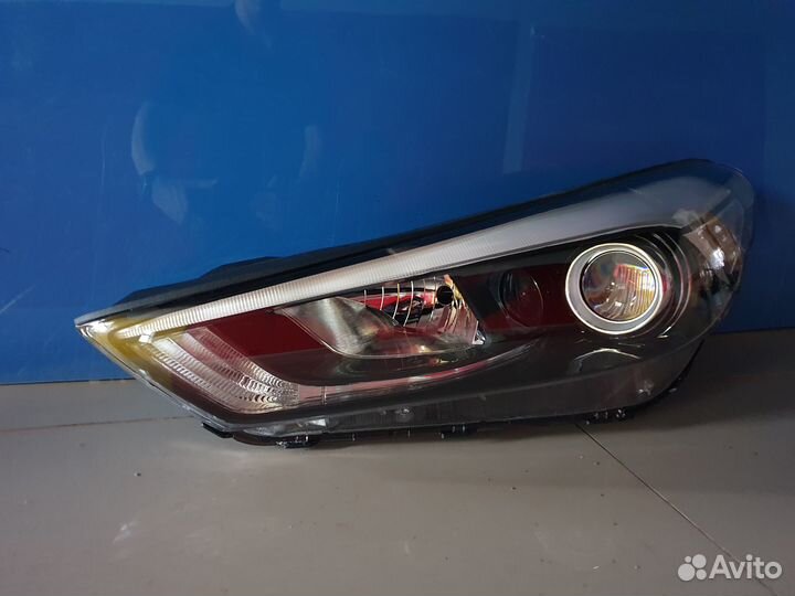 Фара левая на Hyundai Tucson 3 15-18 года
