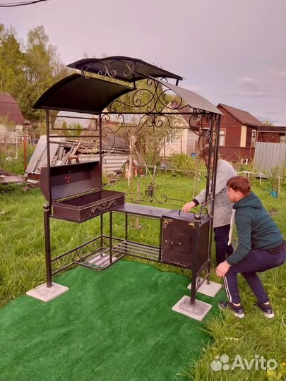 Мангал кованый с крышей