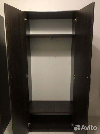Шкаф