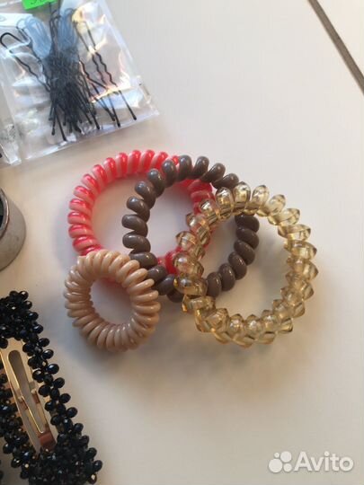 Заколки для волос