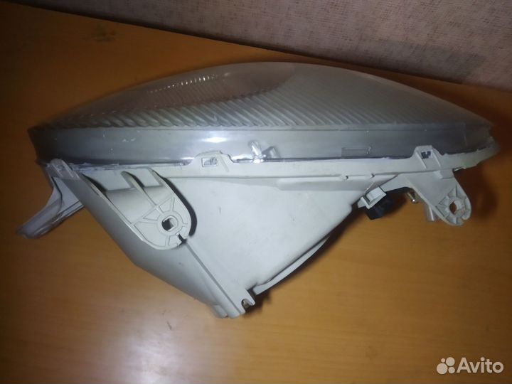 Правая фара Lanos