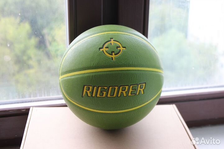 Баскетбольный мяч