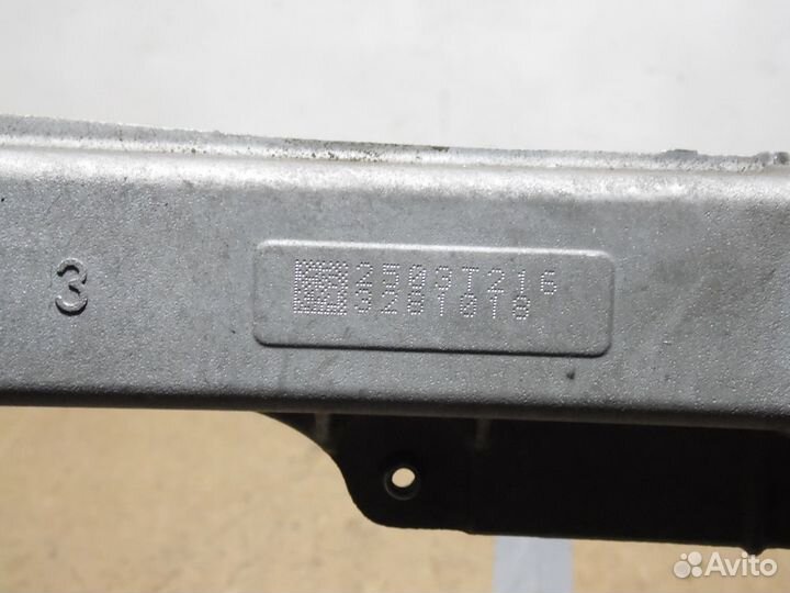 Подрамник двигателя Лексус лс 460