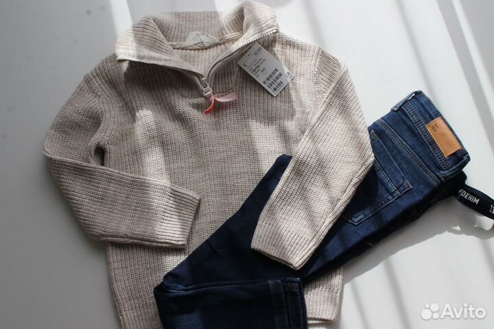 Свитер hm для мальчика и джинсы