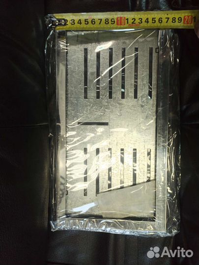 Рамка под армянские номера (номерные знаки)