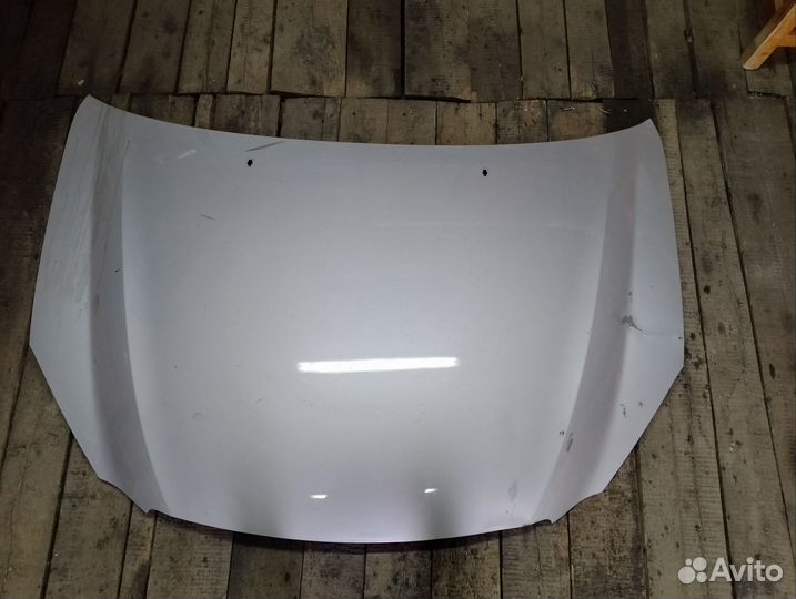 Капот на Toyota caldina