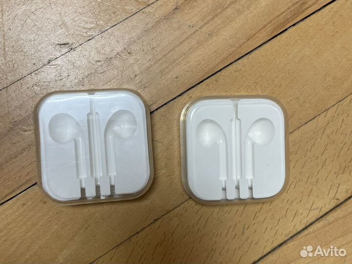 Наушники earpods коробочка