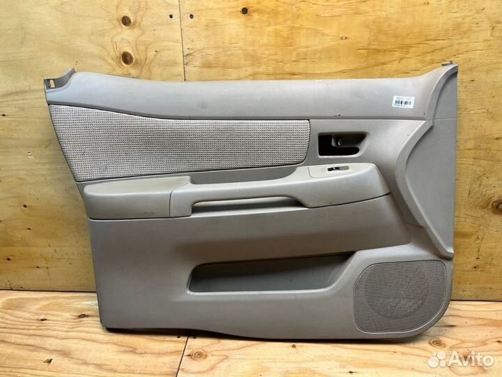 Обшивка двери лев. перед. toyota raum