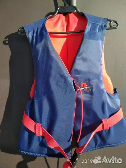 Жилеты спасательные
