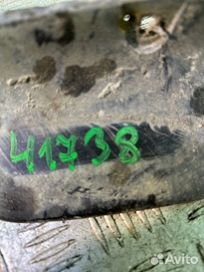 Брызговик передний правый Mitsubishi Lancer 9