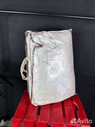 Одеяло из овечьей шерсти