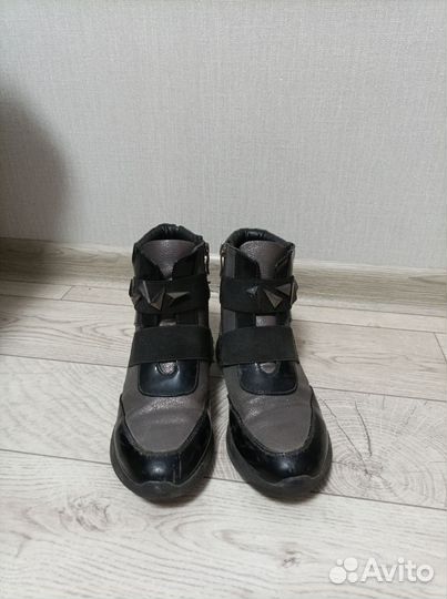 Ботинки