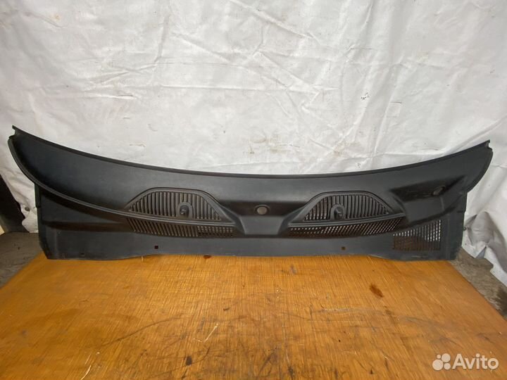 Жабо дворников Jeep Liberty KJ Либерти