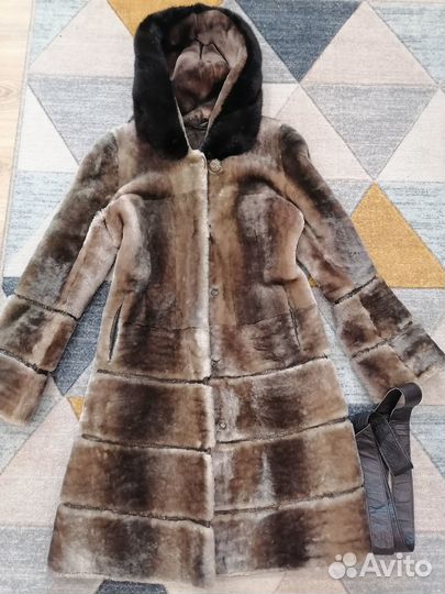 Продам мутоновую шубу