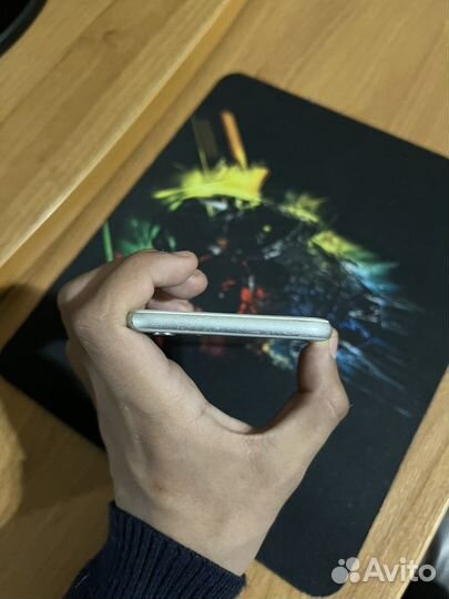 Телефон iPhone 6