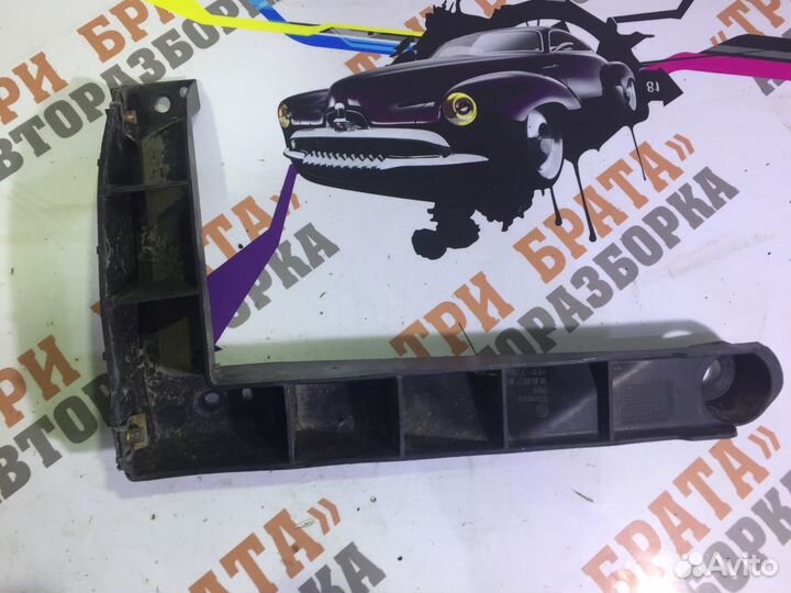 Фольксваген Туарег Кронштейн бампера заднего