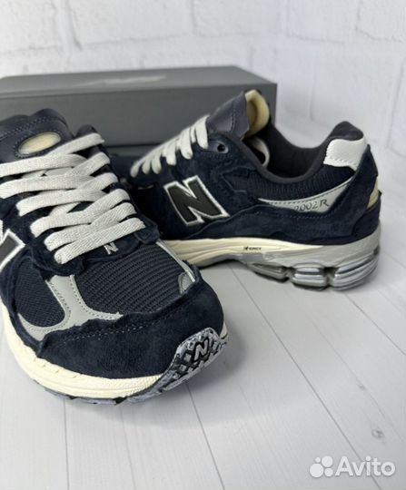 Кроссовки New Balance 2002r синие