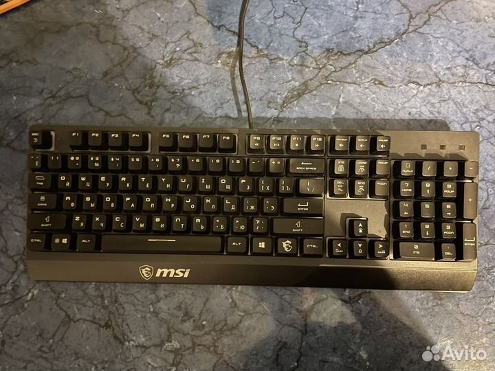 Игровая клавиатура msi