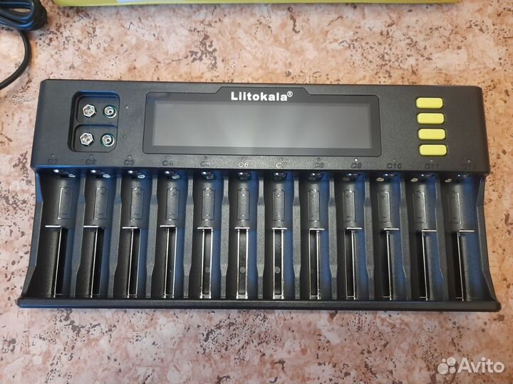 Зарядное устройство LiitoKala Lii-S12