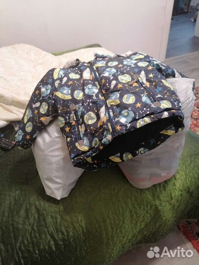 2 пакета детских вещей