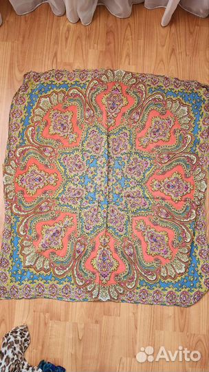 Женские шарфы и платки бесплатно