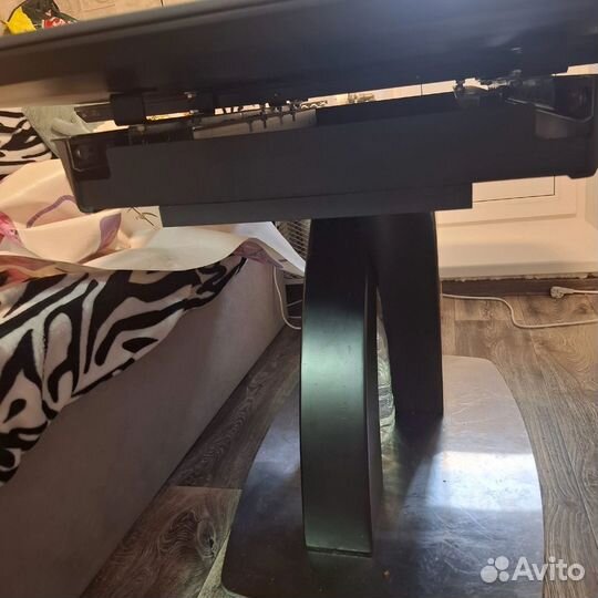 Кухонный стол